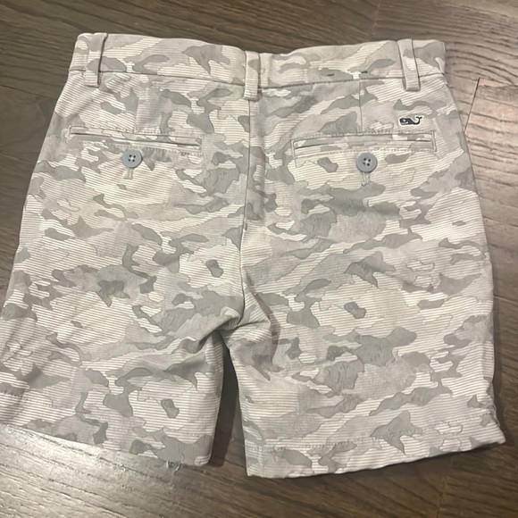 Boys Vineyard Vines Shorts - Picture 3 of 3